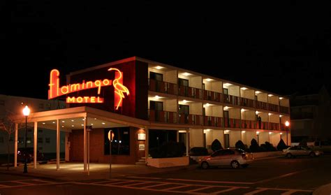 Mar 26, 2015 · Comfort Suites Hanes Mall. Winston-Salem (North Carolina) This hotel is located off Interstate 40 and within a 10-minute drive of Winston-Salem city center. It offers a seasonal outdoor pool, fitness center, and rooms with free WiFi. 8.2. 